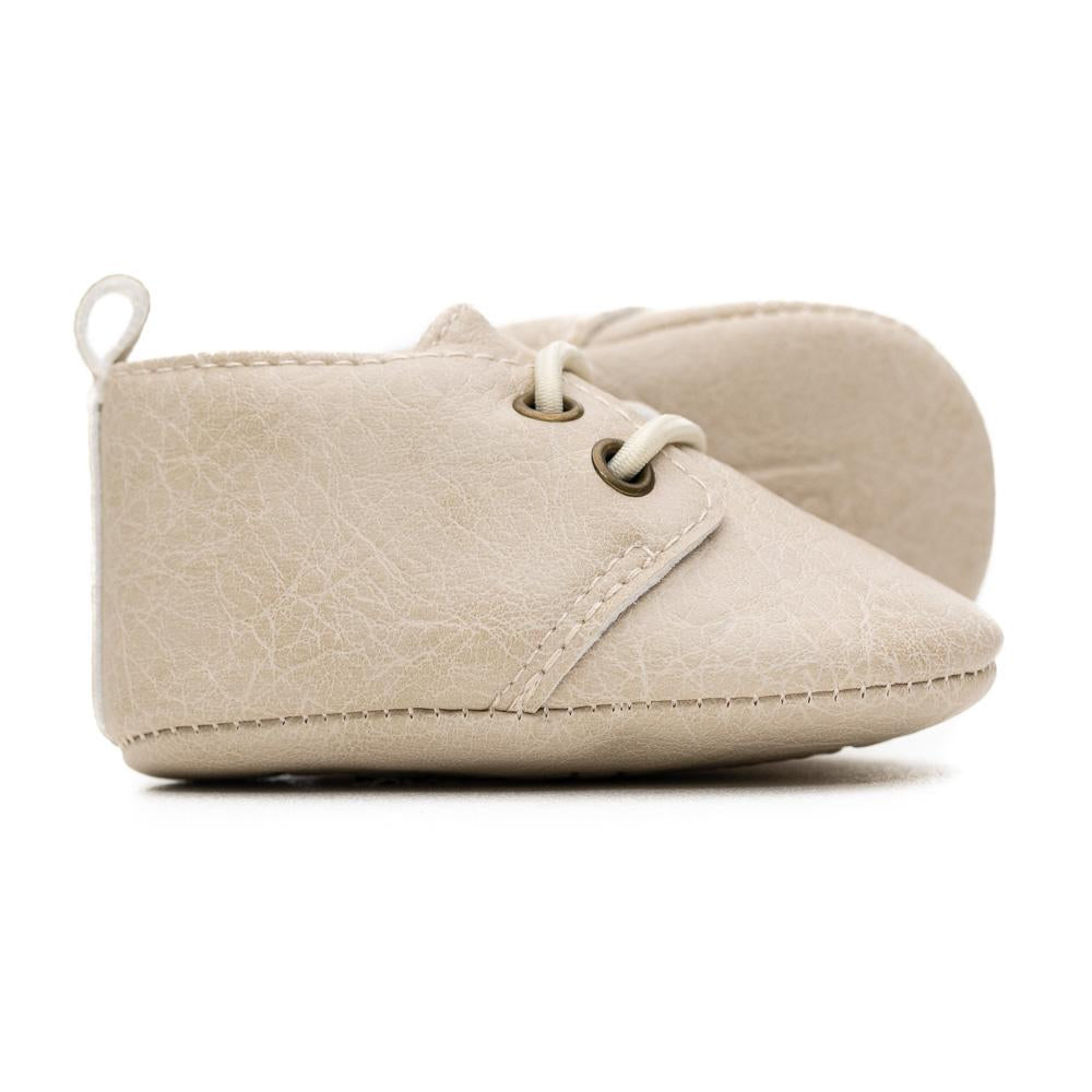 vegan leather moxford baby shoes in alabaster 